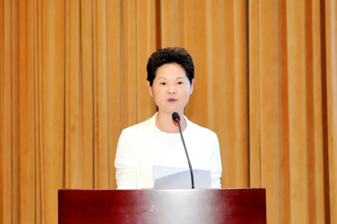 王建芬表示,安全生产只有进行时,没有完成时.